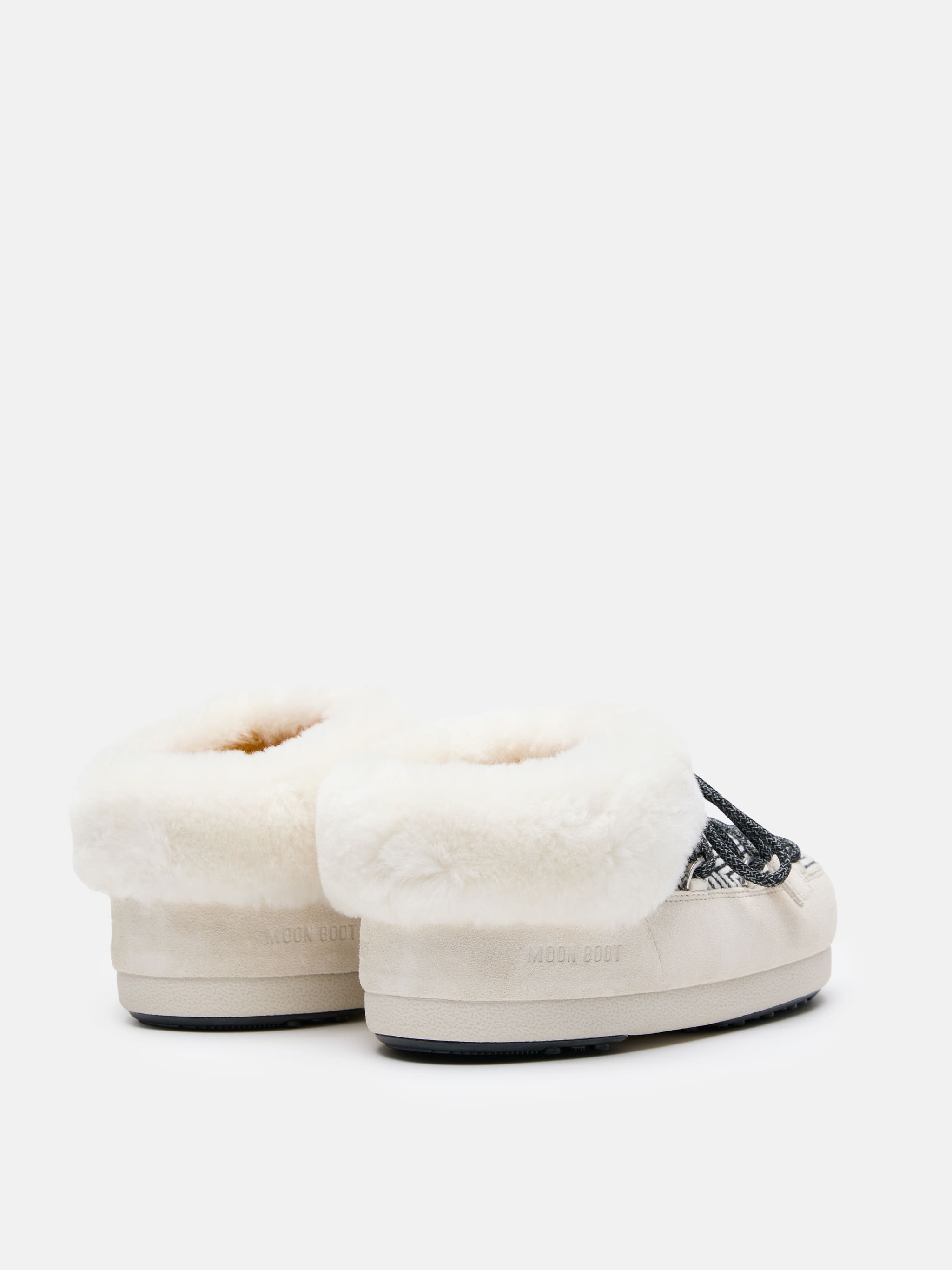 MOON BOOT X GUEST IN RESIDENCE EVX CHALET BRANCO AREIA BORRACHA FUR MULES