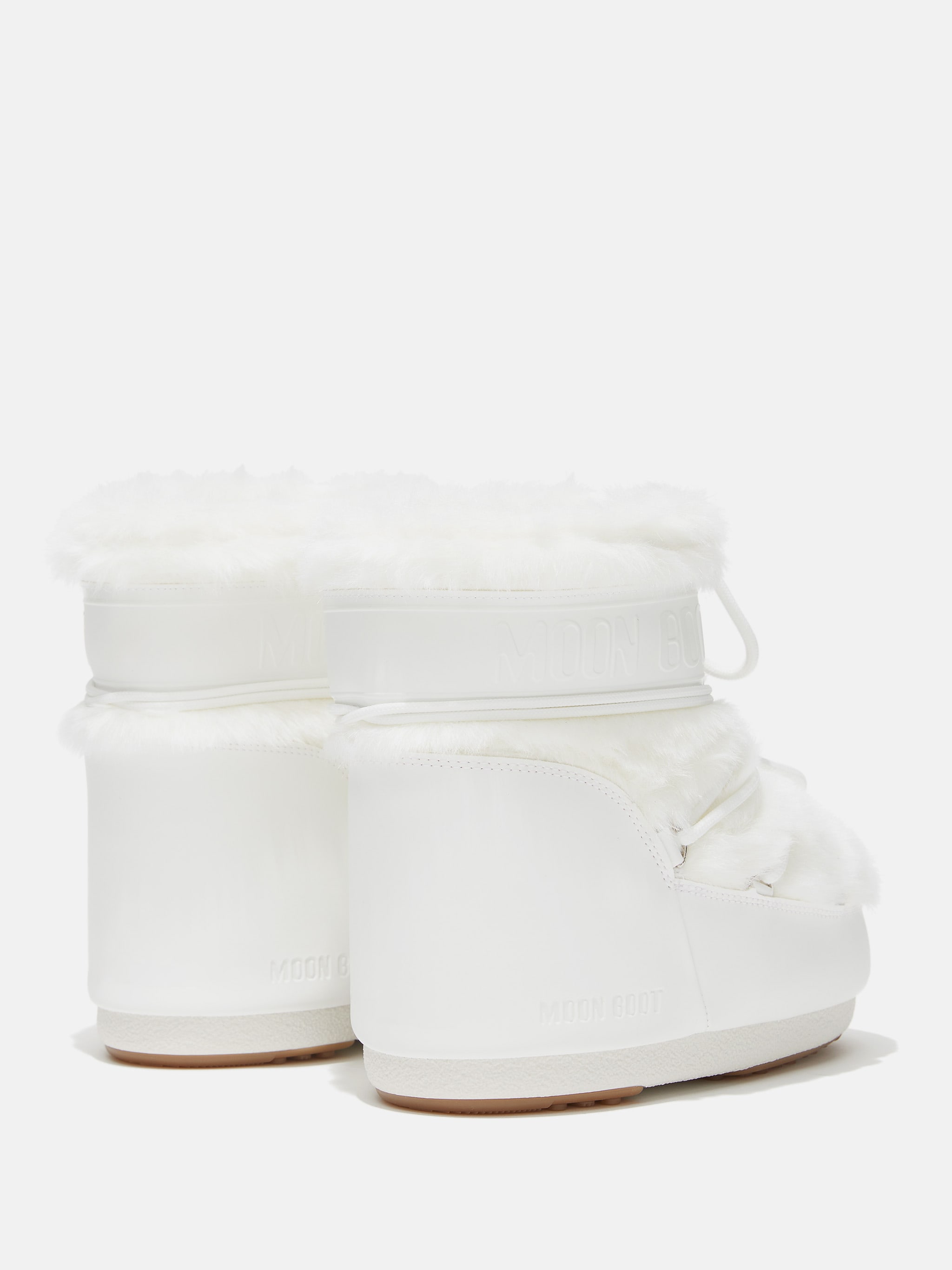 BOTA DE PELE FALSA BRANCA ICON LOW