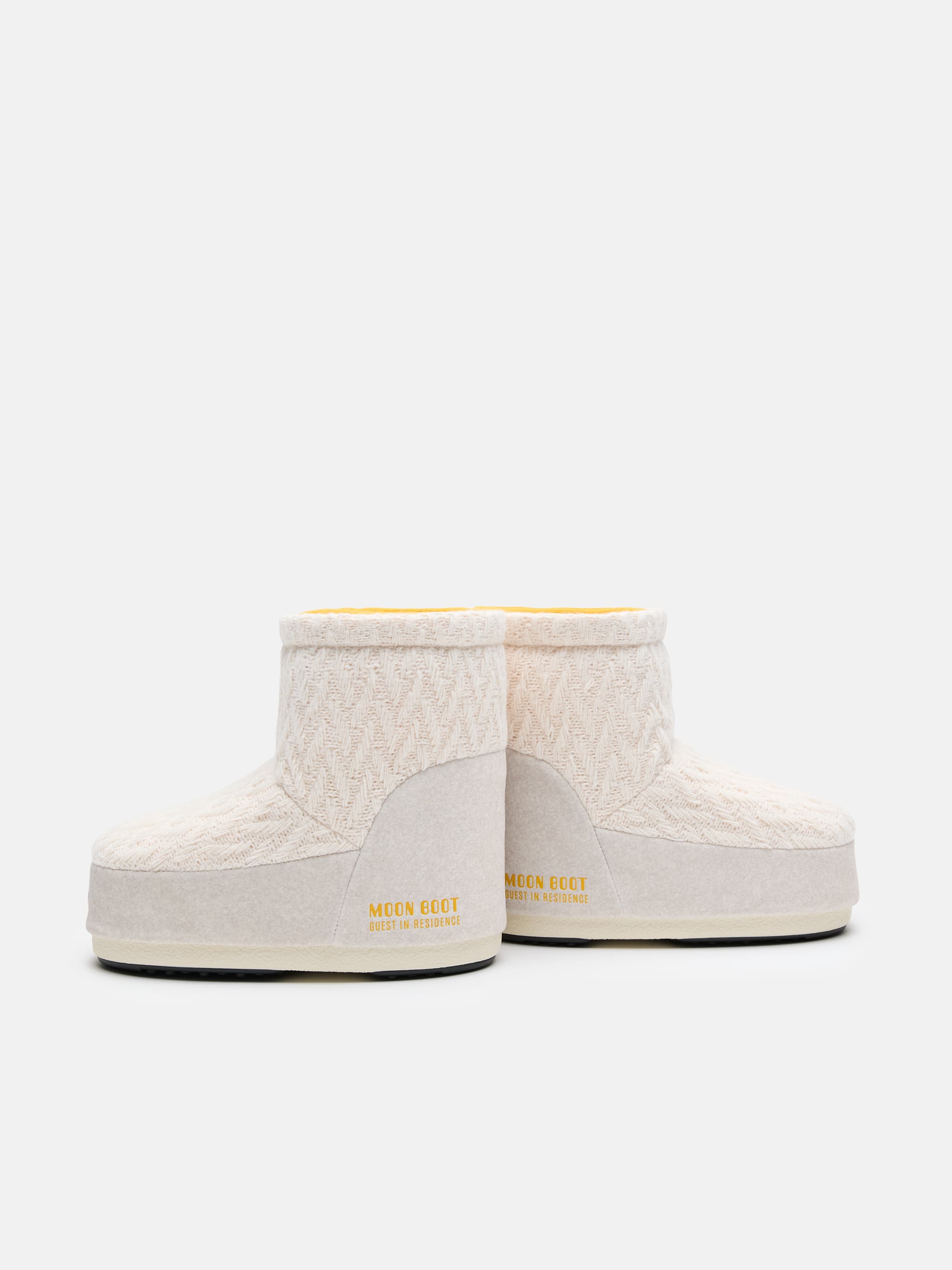 MOON BOOT X GUEST IN RESIDENCE ICON LOW NO LACE BRANCO AREIA MALHA BOTAS