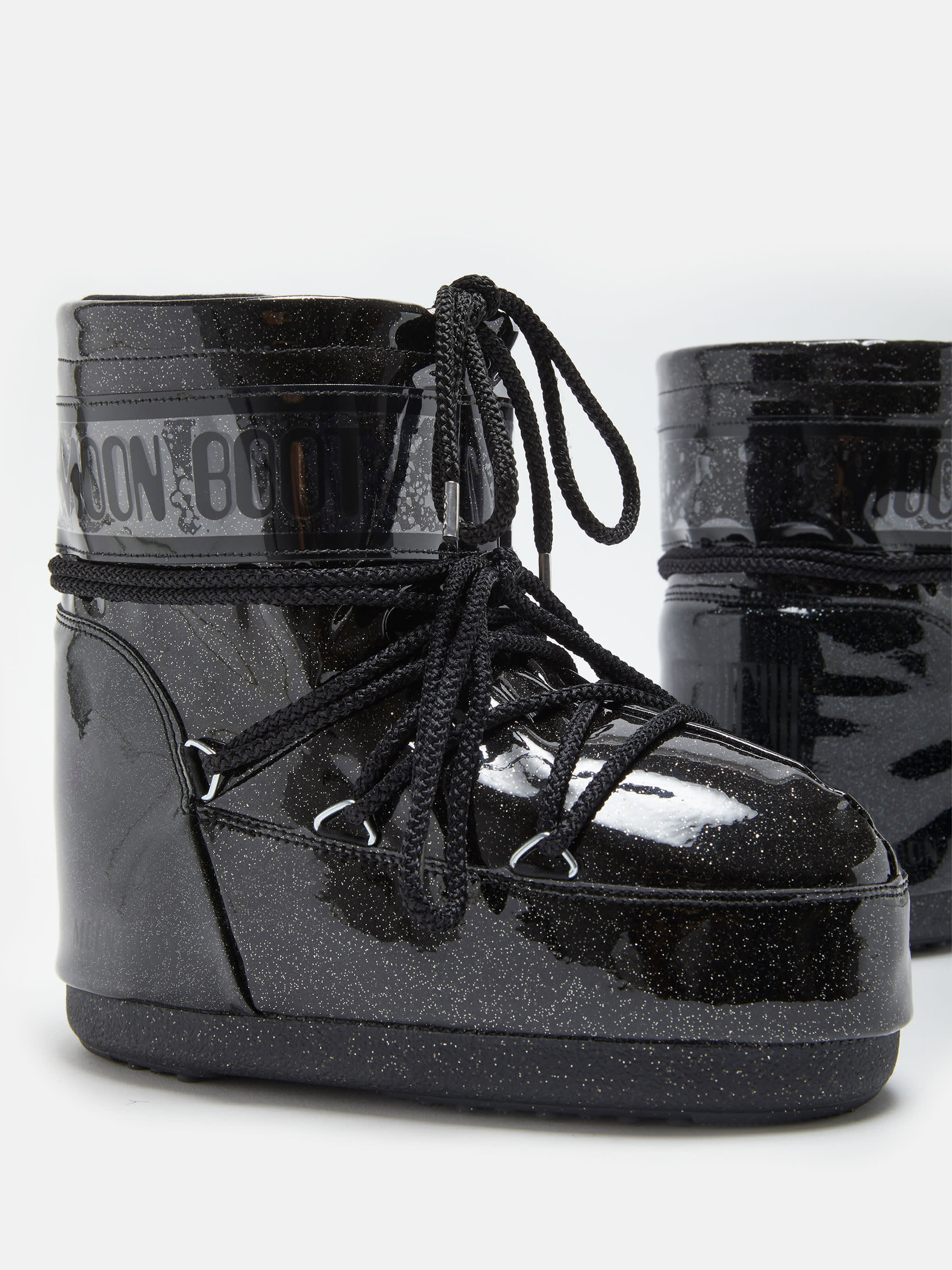 BOTAS ICON LOW PRETO COM BRILHOS