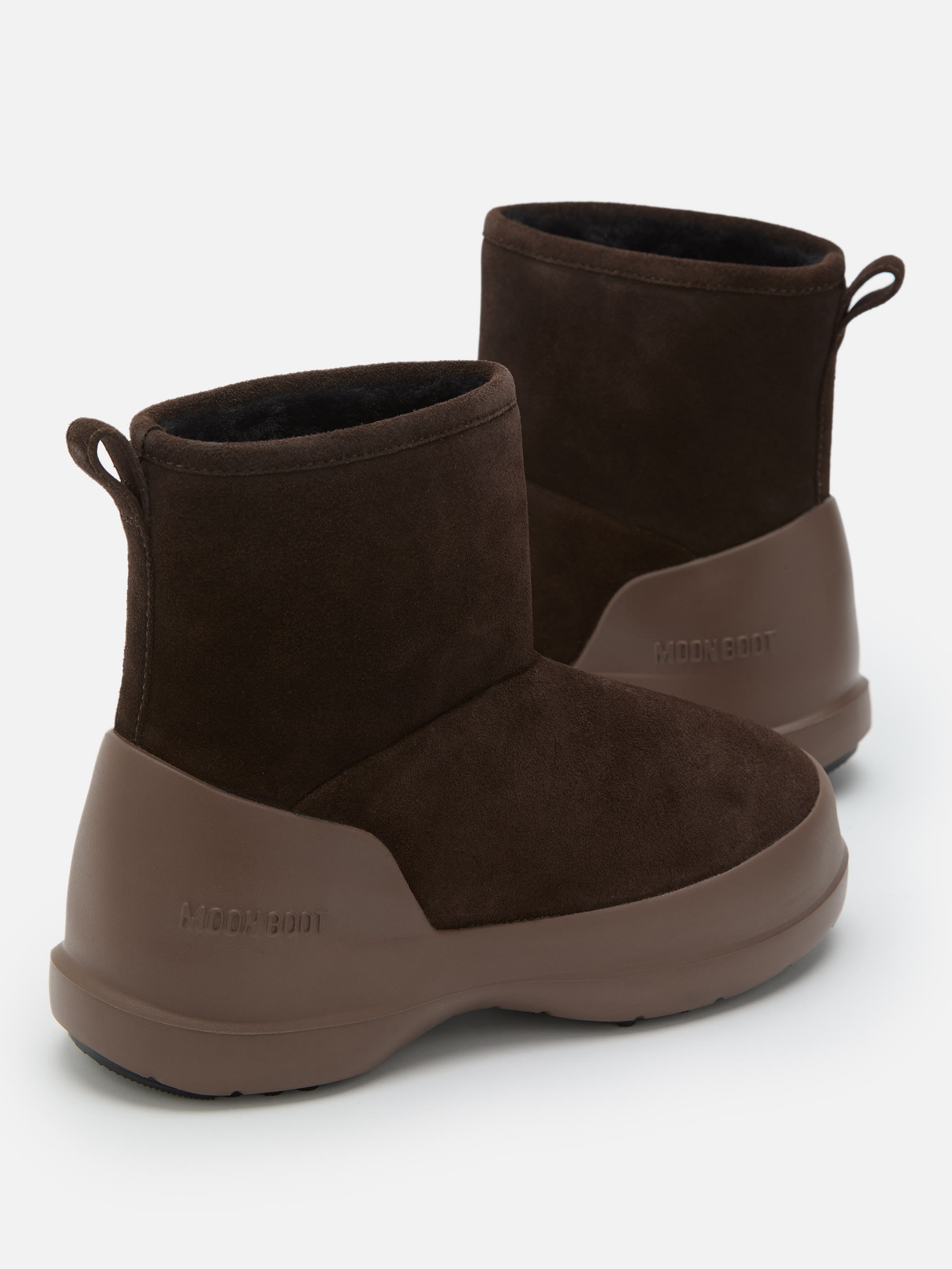 BOTA DE MEZZALUNA MÉDIA MARROM ESCURO
