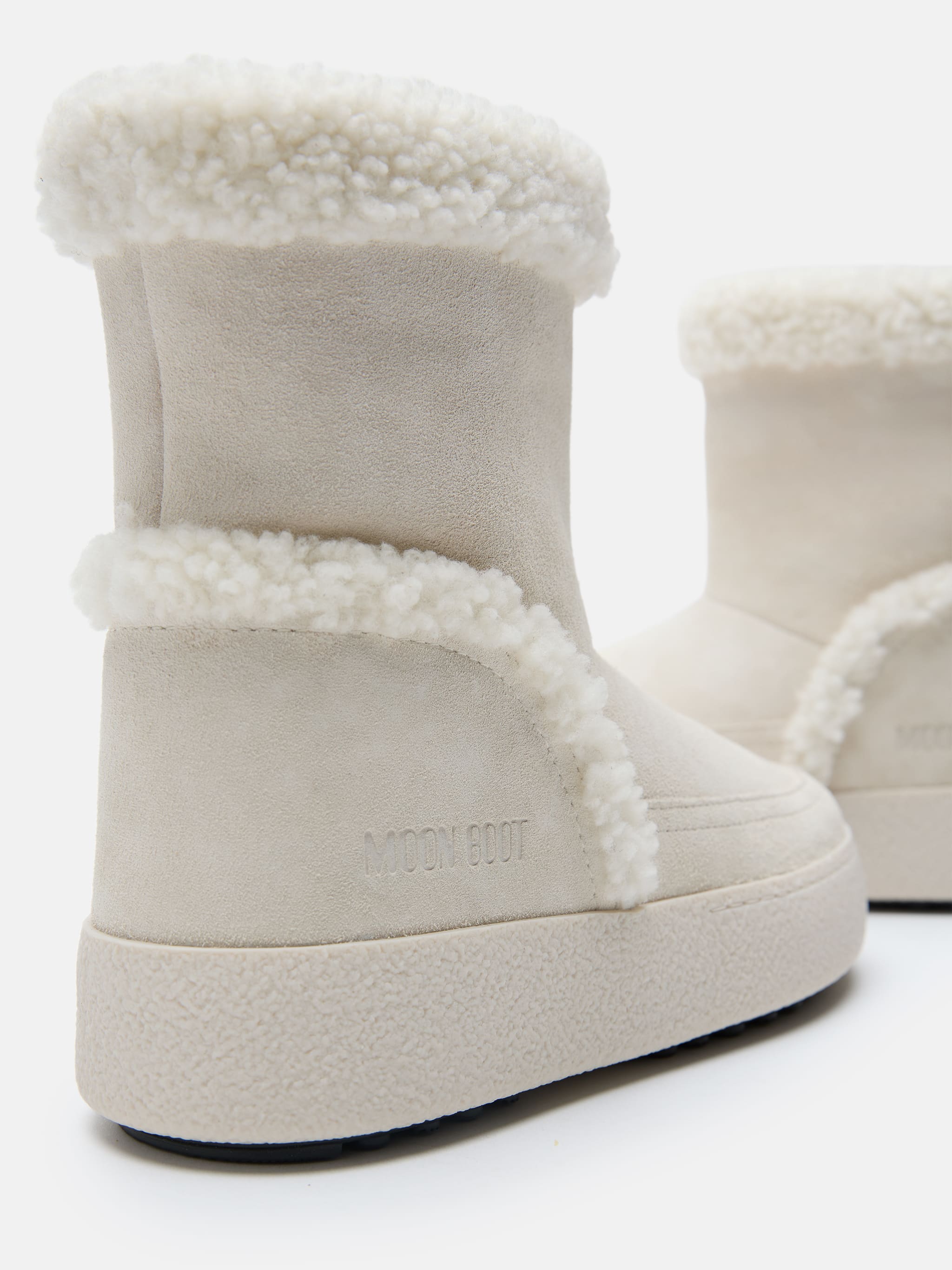 BOTA FORA LTRACK TINA BRANCA