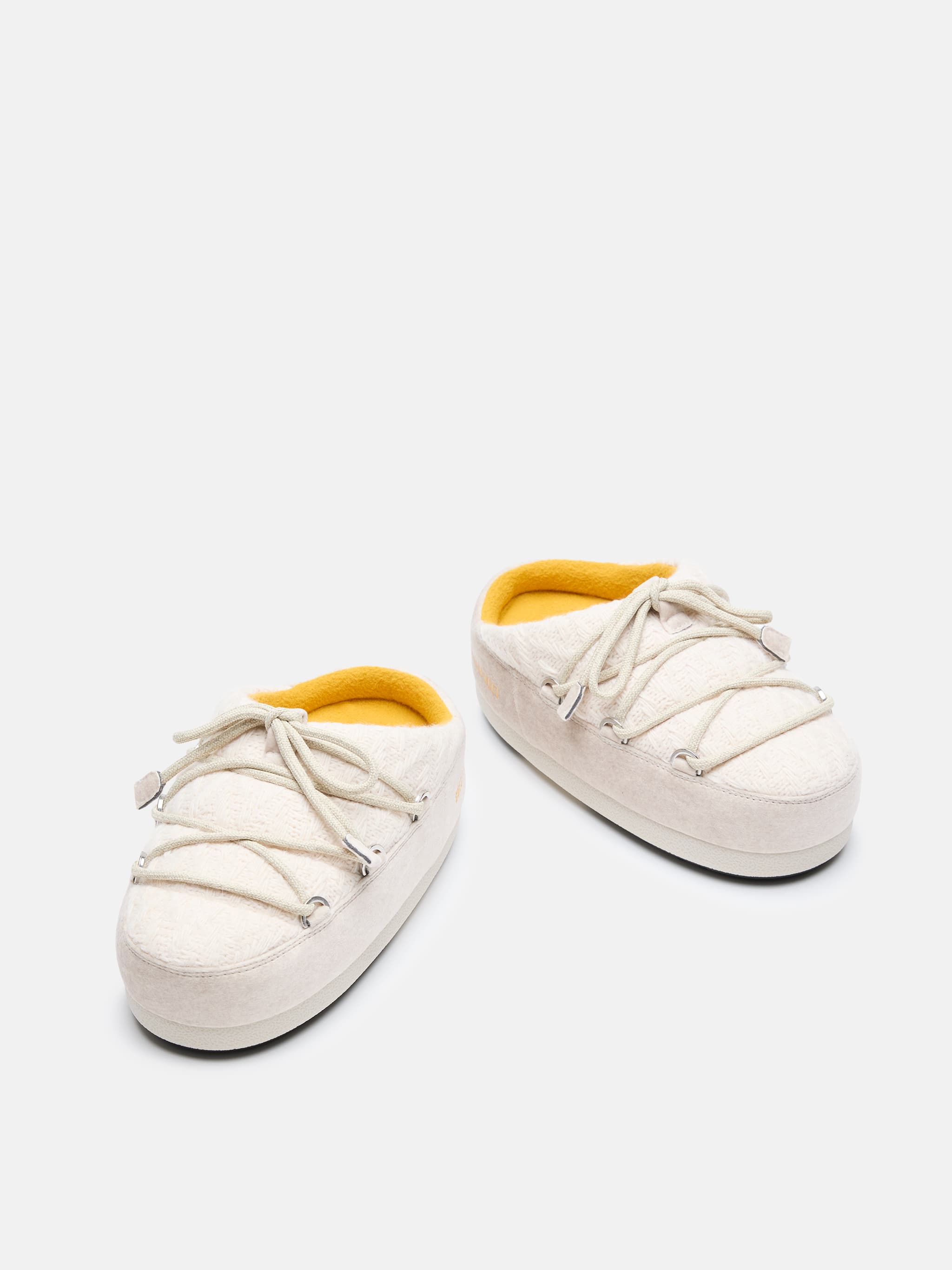 MOCASINS MOON BOOT X GUEST IN RESIDENCE EVX BRANCO AREIA MALHA