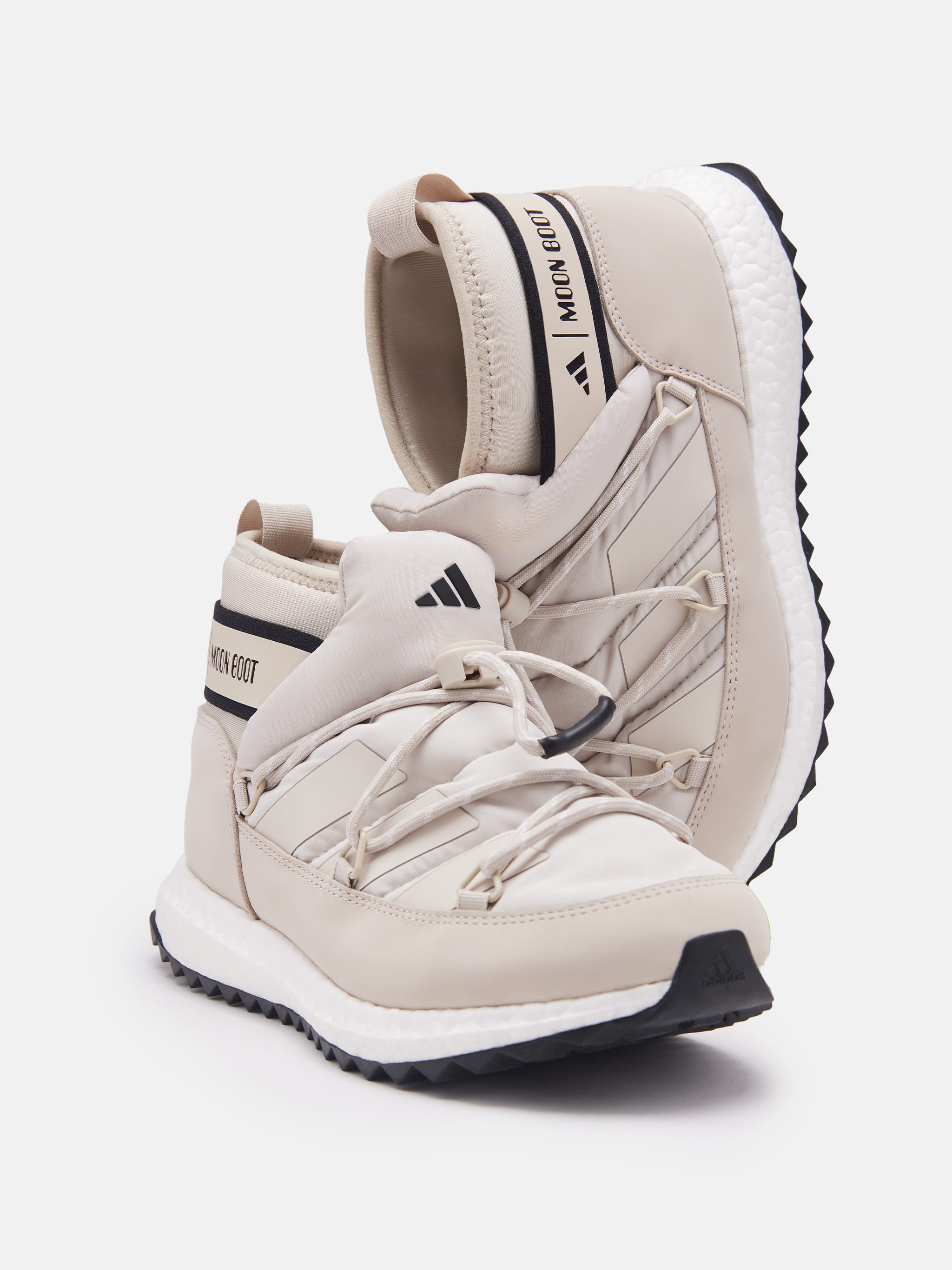 Tênis Bege Moonboost Low adidas x Moon Boot